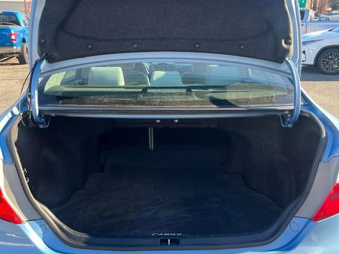 Used 2012 Toyota Camry LE image 7