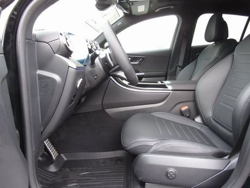 New 2026 Mercedes-Benz GLC 300 4MATIC image 9