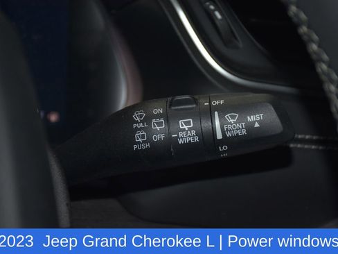 Used 2023 Jeep Grand Cherokee L Limited w/ Black Appearance Package AWD/4WD image 12