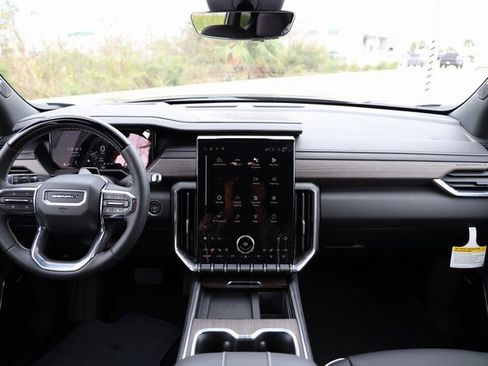 New 2026 GMC Acadia Denali w/ Super Cruise Package image 11