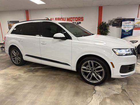 Used 2018 Audi Q7 3.0T Prestige w/ Prestige Package AWD/4WD image 20