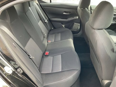Used 2022 Nissan Sentra SV image 19