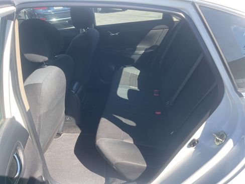 Used 2019 Nissan Sentra S image 12