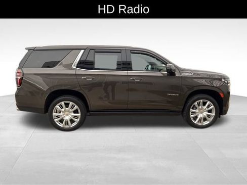 Certified 2021 Chevrolet Tahoe High Country w/ Premium Package image 9
