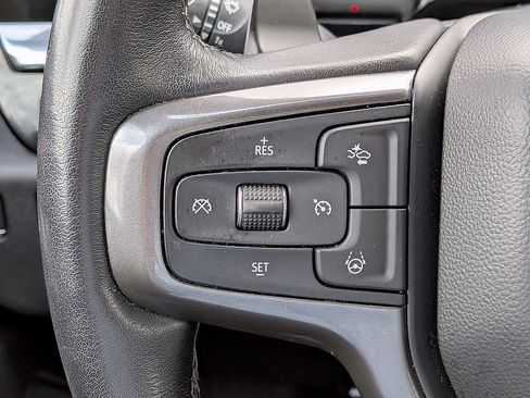 Certified 2025 Chevrolet Silverado 1500 High Country AWD/4WD image 32