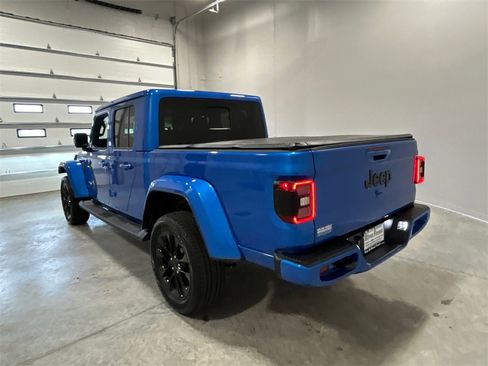 Used 2022 Jeep Gladiator Overland image 8