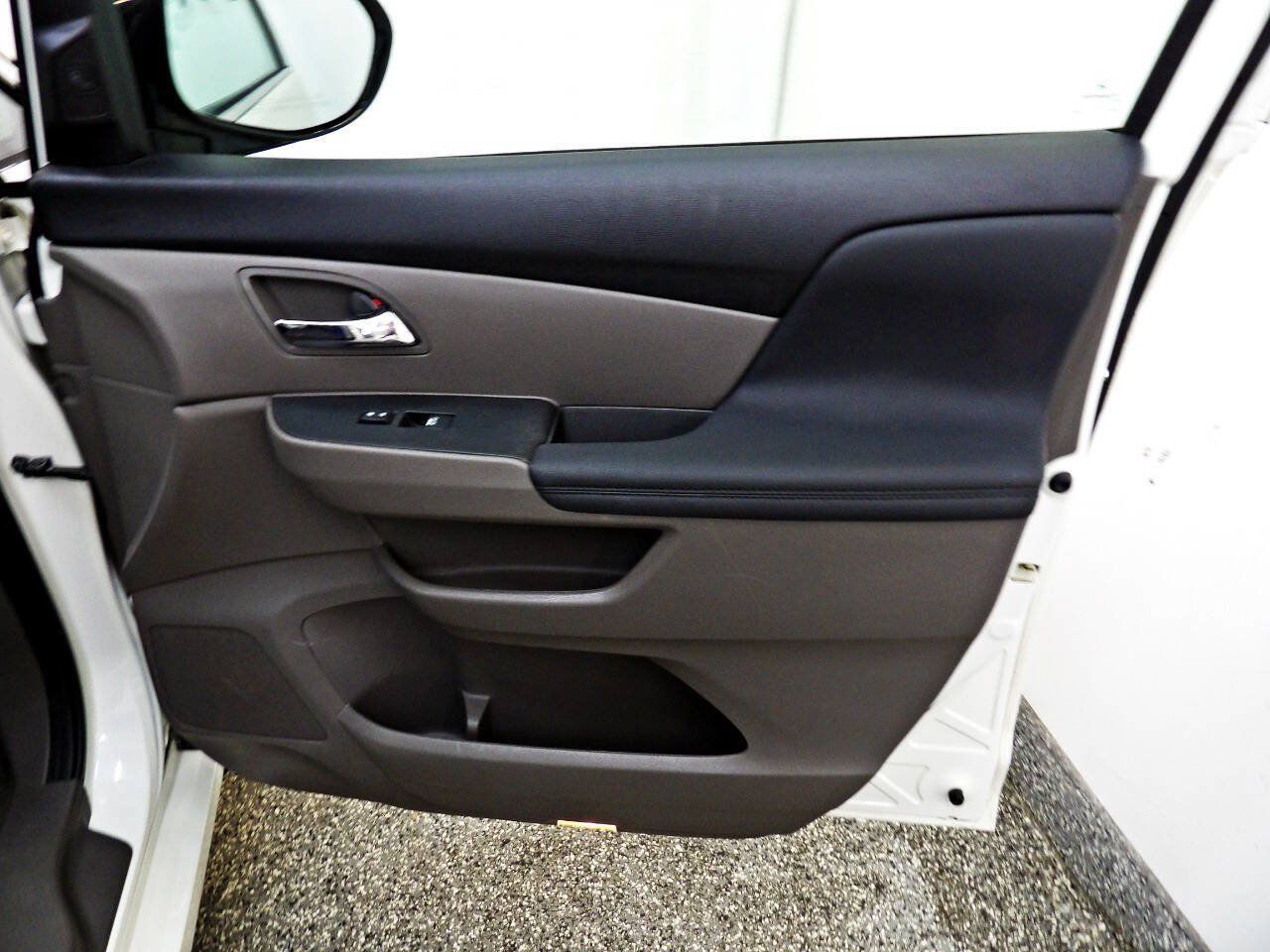 Used 2015 Honda Odyssey Touring image 10
