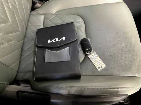 Used 2023 Kia Sportage X-Line w/ X-Line Premium Package AWD/4WD image 35