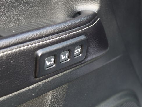 Used 2015 Toyota 4Runner Limited image 25