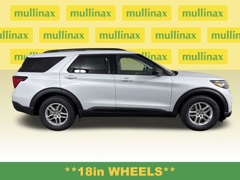 New 2026 Ford Explorer Active w/ Active Comfort Package RWD image 2