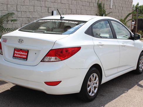 Used 2013 Hyundai Accent GLS image 5