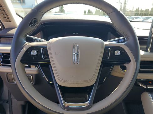 Used 2023 Lincoln Aviator Reserve w/ Equipment Group 201A AWD/4WD image 14