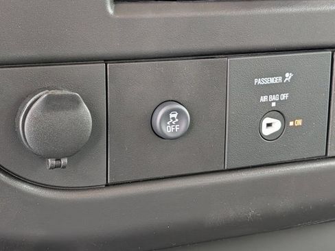 New 2026 GMC Savana 3500 Extended w/ Driver Convenience Package RWD image 41