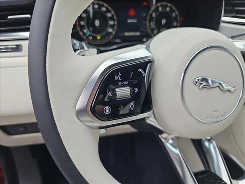 New 2026 Jaguar F-PACE R-Dynamic S image 15