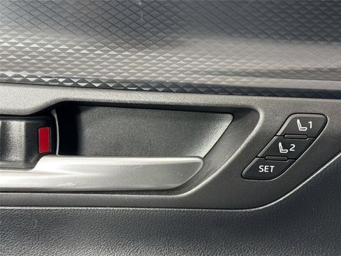 Used 2024 Toyota Grand Highlander AWD Hybrid image 28