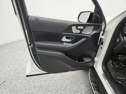 Certified 2023 Mercedes-Benz GLS 580 4MATIC image 15