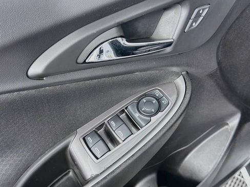 Used 2023 Chevrolet Malibu LT FWD image 21