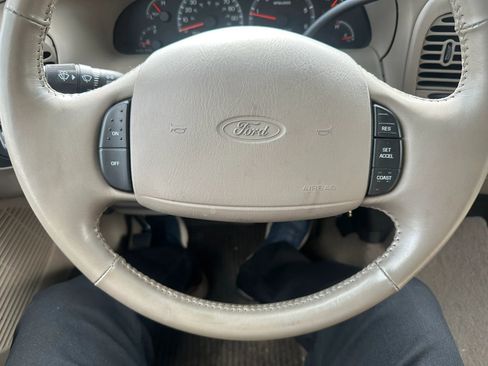 Used 2002 Ford F150 King Ranch RWD image 7