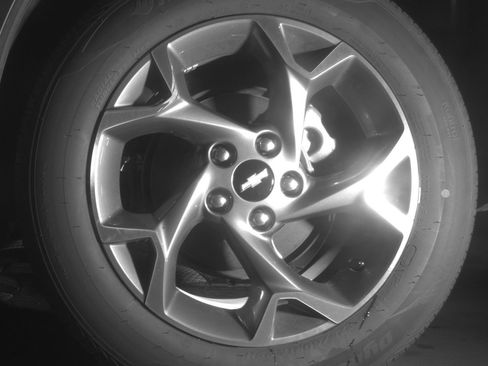 Used 2025 Chevrolet Trax LT FWD image 14