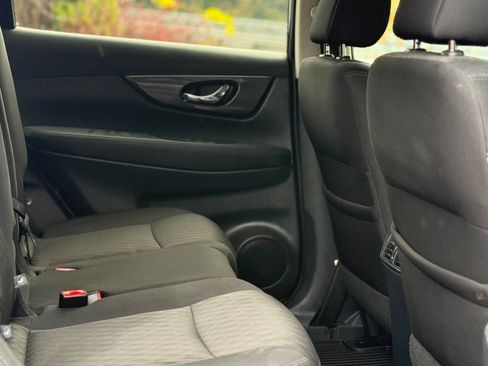 Used 2017 Nissan Rogue S w/ S Appearance Package image 12