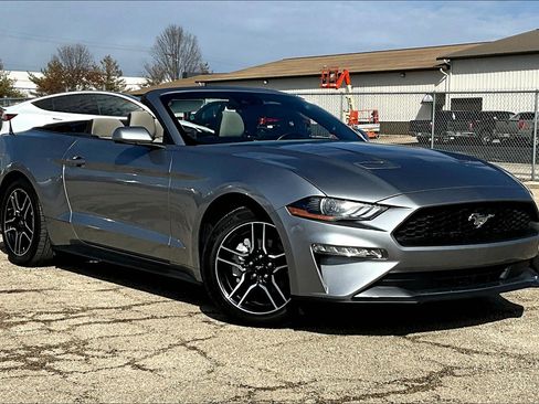 Used 2022 Ford Mustang Convertible w/ Equipment Group 101A image 38