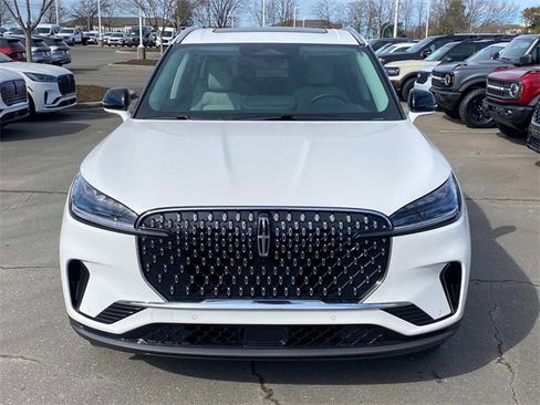 New 2026 Lincoln Aviator 2WD image 2