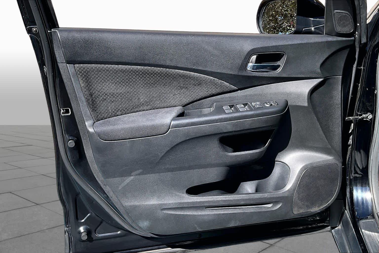 Used 2015 Honda CR-V EX image 22