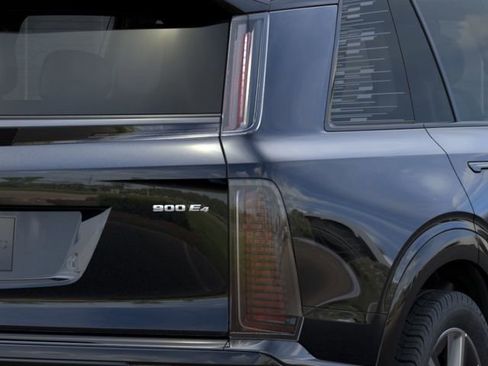 New 2026 Cadillac Vistiq Sport image 11