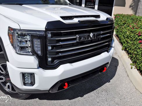 Used 2022 GMC Sierra 2500 AT4 w/ Gooseneck/5TH Wheel Package AWD/4WD image 3