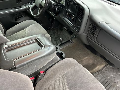 Used 2006 Chevrolet Silverado 2500 LT w/ Skid Plate Package image 15