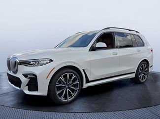 Used 2022 BMW X7 xDrive40i w/ M Sport Package AWD/4WD video 2