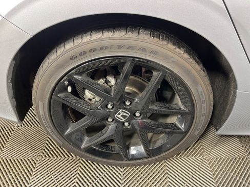 Used 2025 Honda Civic Sport image 12