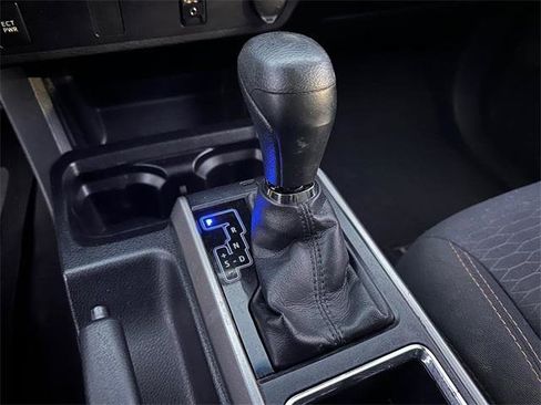 Certified 2017 Toyota Tacoma SR5 w/ Tow Package image 23