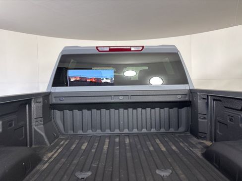 Used 2025 Chevrolet Silverado 2500 Custom image 23
