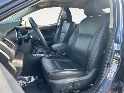 Used 2017 Subaru Legacy 2.5i Limited AWD/4WD image 6