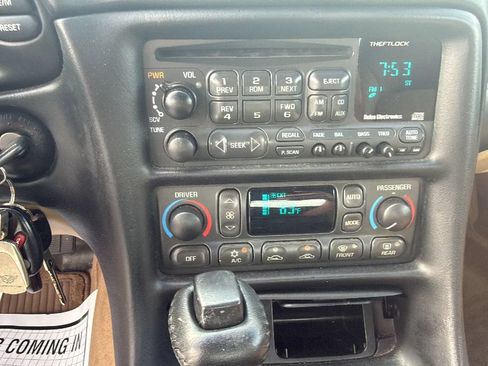 Used 2002 Chevrolet Corvette Coupe RWD image 14