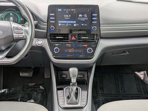 Used 2022 Hyundai Ioniq SE FWD image 14