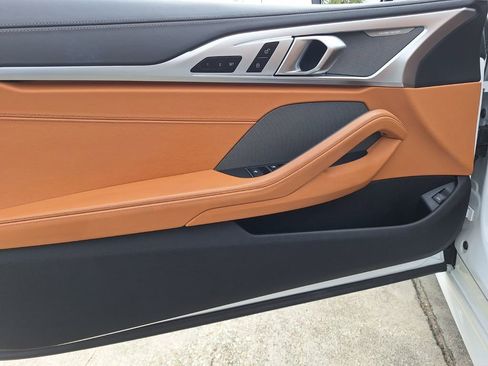 Used 2022 BMW 840i Convertible image 32