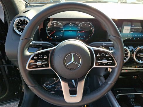 Used 2022 Mercedes-Benz GLA 250 4MATIC image 19