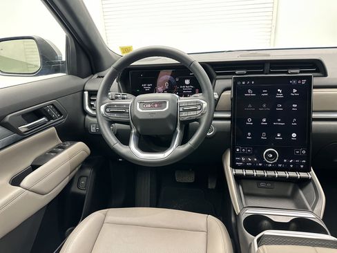 Certified 2025 GMC Terrain Elevation w/ Elevation Premium Package AWD/4WD image 26