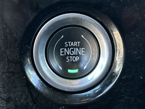 Used 2022 GMC Sierra 1500 SLE image 17