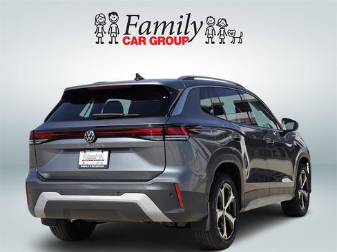 New 2026 Volkswagen Tiguan SE image 4