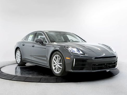New 2026 Porsche Panamera 4 AWD/4WD image 9