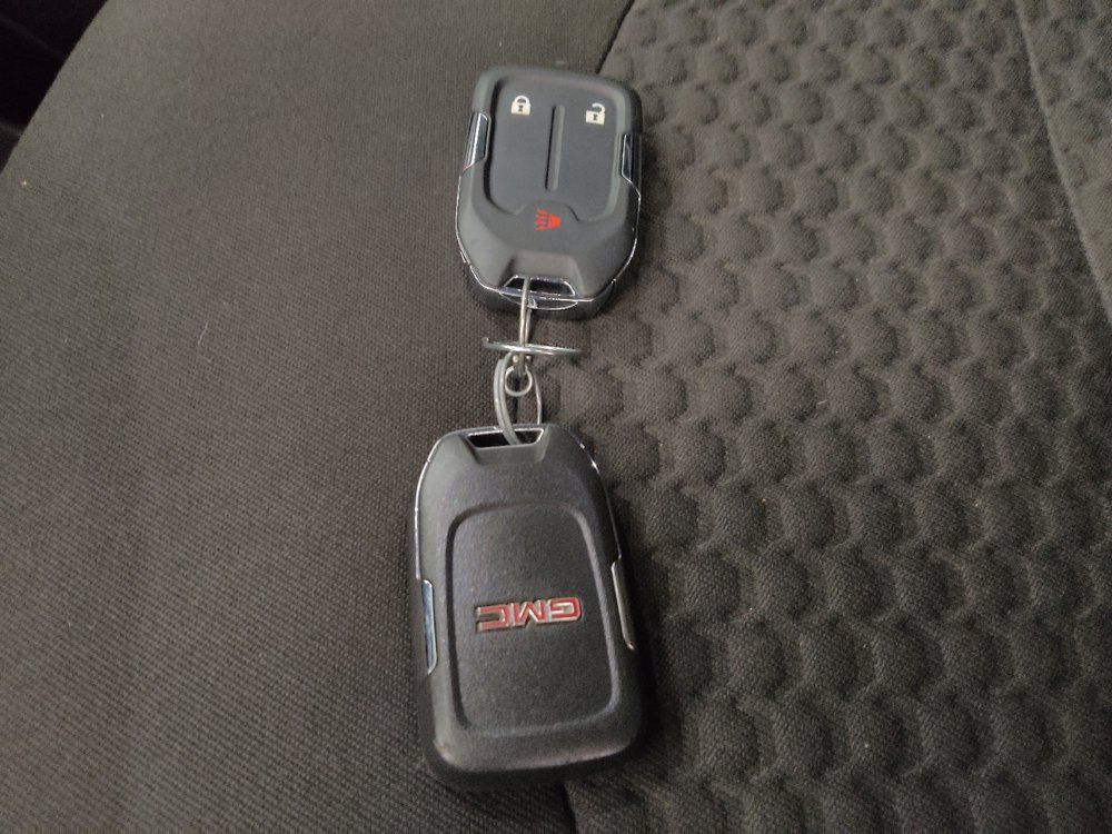 Used 2018 GMC Terrain SLE FWD image 32