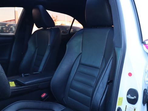 Used 2016 Lexus IS 350 AWD image 17