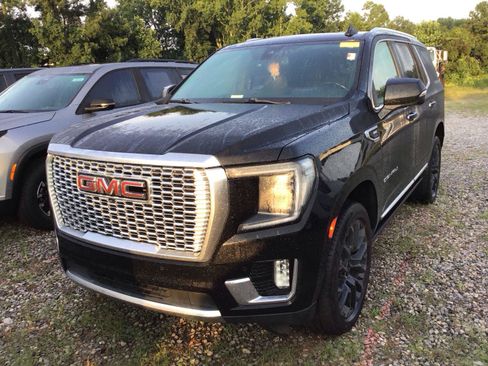 Used 2022 GMC Yukon Denali AWD/4WD image 2