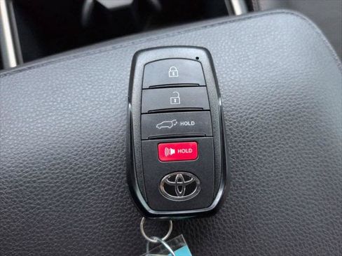 Certified 2026 Toyota 4Runner TRD Off-Road Premium AWD/4WD image 28
