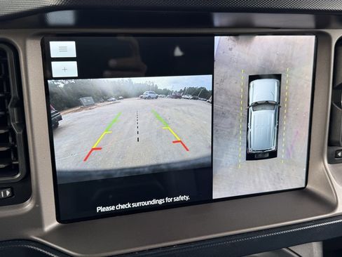 Used 2023 Ford Bronco Outer Banks image 4