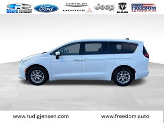 Used 2023 Chrysler Voyager LX FWD video 2