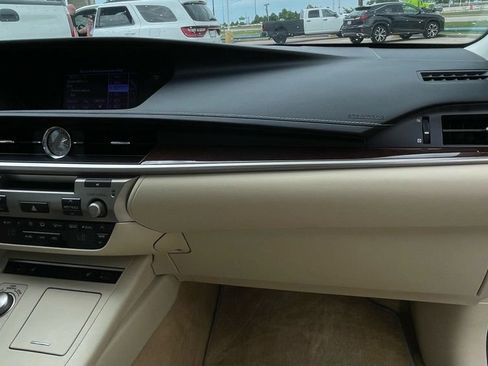 Used 2013 Lexus ES 350 w/ Premium Pkg FWD image 29